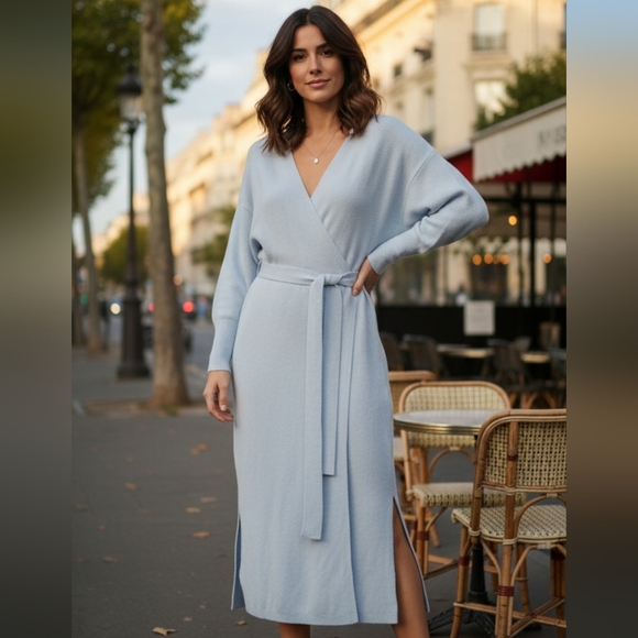 Unbranded Dresses & Skirts - Blue faux Wrap Size M sweater soft thick dress